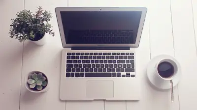 The Best Laptops for Writers: Comfortable Typing and Long Battery Life