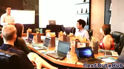 The Imperative for HR Transformation in a Tech-Driven Era